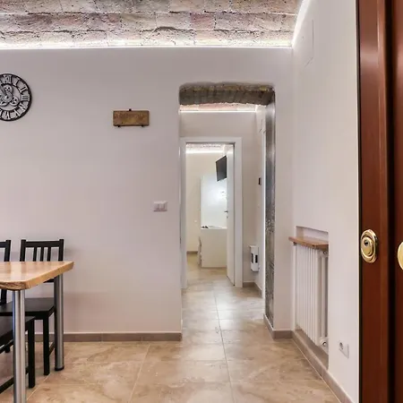 Apartament Romarina *
